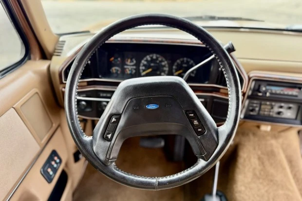 1990 Ford Bronco 4th Gen - Image 5 of 7