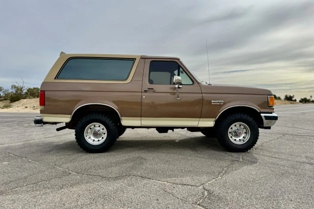 1990 Ford Bronco 4th Gen - Image 3 of 7