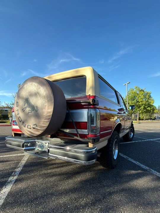 1990 Ford Bronco 4th Gen - Image 9 of 13