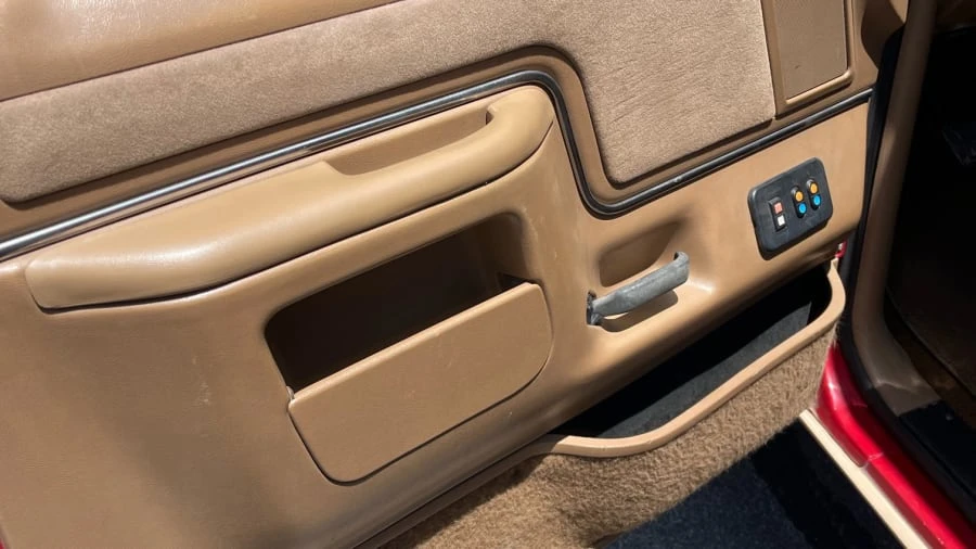 1990 Ford Bronco 4th Gen - Image 17 of 31