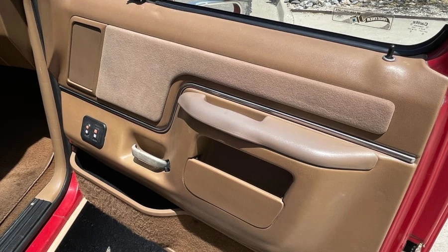 1990 Ford Bronco 4th Gen - Image 18 of 31