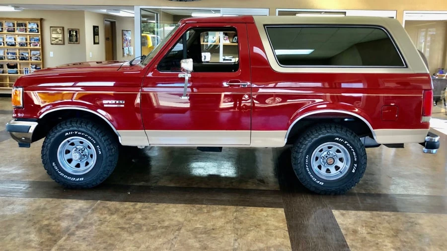 1990 Ford Bronco 4th Gen - Image 10 of 13