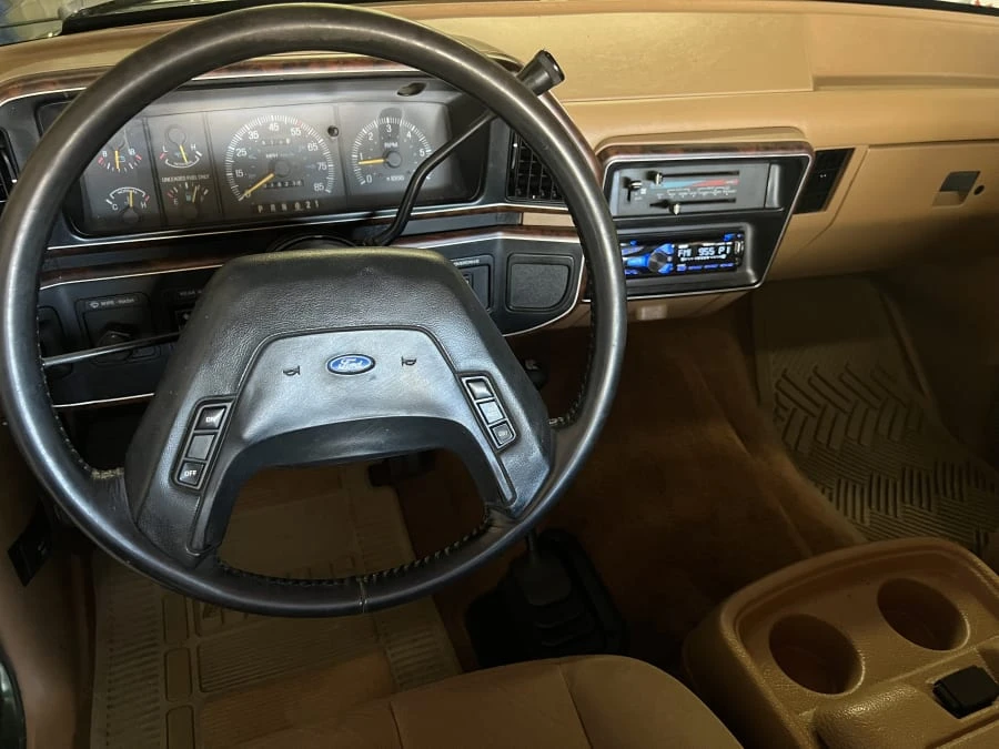 1990 Ford Bronco 4th Gen - Image 10 of 13