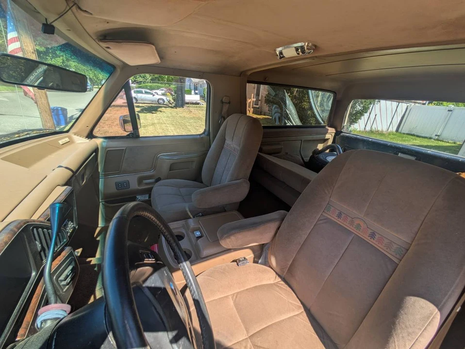 1990 Ford Bronco 4th Gen - Image 17 of 20