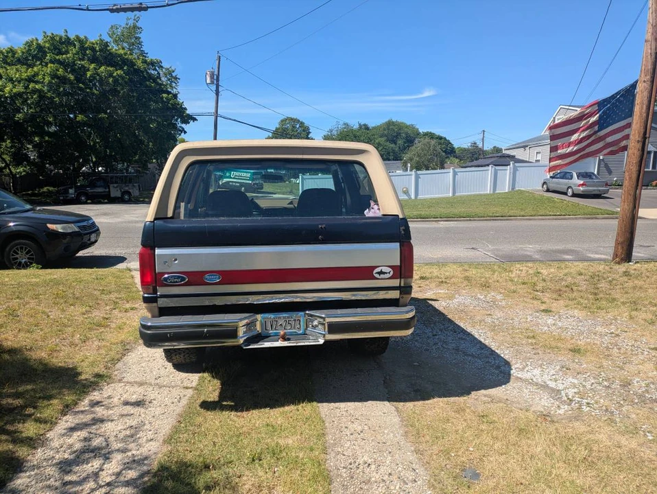 1990 Ford Bronco 4th Gen - Image 5 of 23
