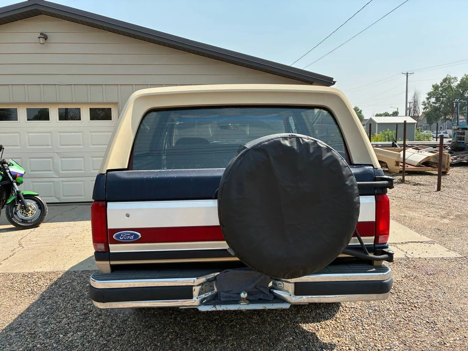 1990 Ford Bronco 4th Gen - Image 4 of 16