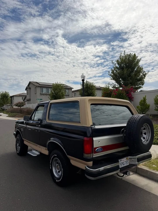 1990 Ford Bronco 4th Gen - Image 5 of 8