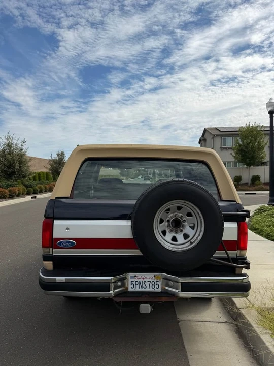 1990 Ford Bronco 4th Gen - Image 4 of 8