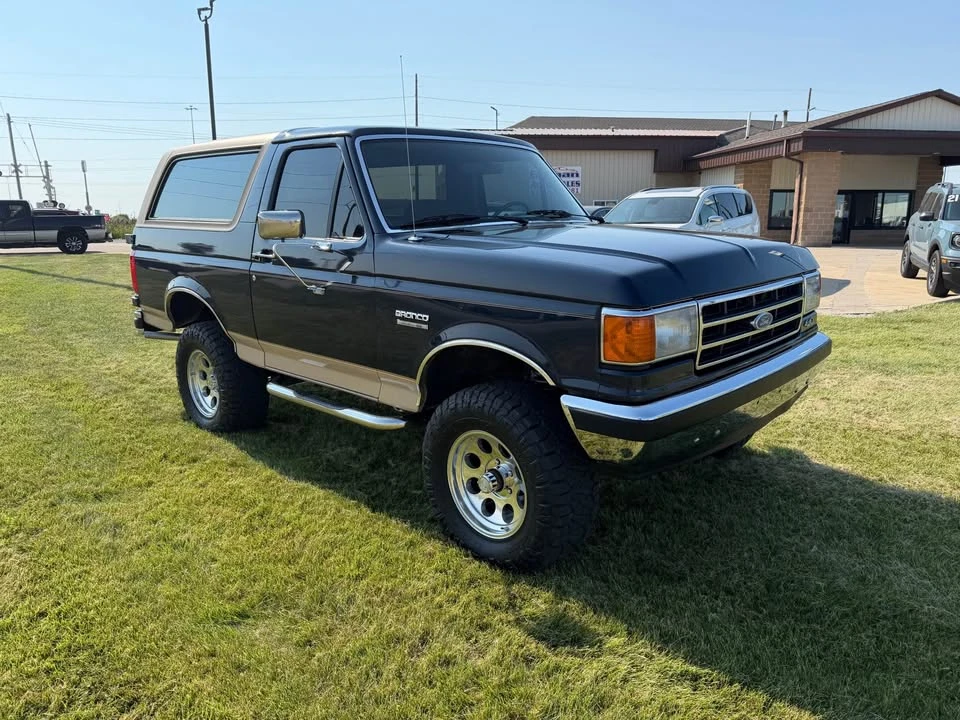 1990 Ford Bronco 4th Gen - Image 6 of 9