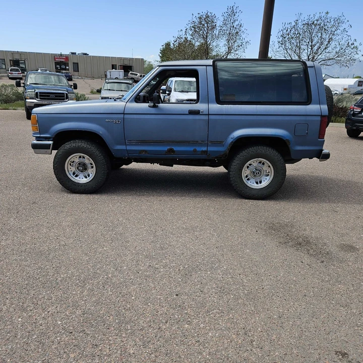 1990 Ford Bronco II - Image 2 of 25