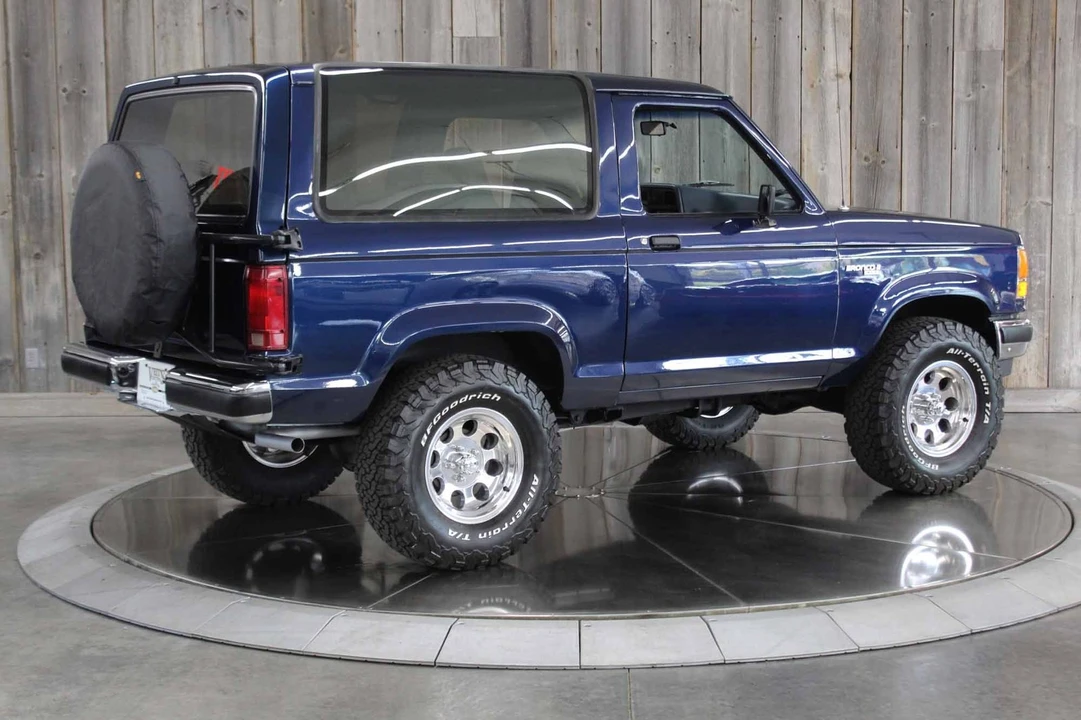 1990 Ford Bronco II - Image 5 of 21