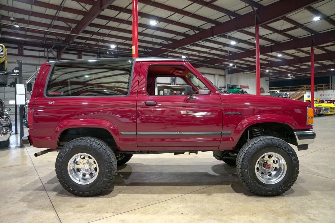 1990 Ford Bronco II - Image 10 of 12
