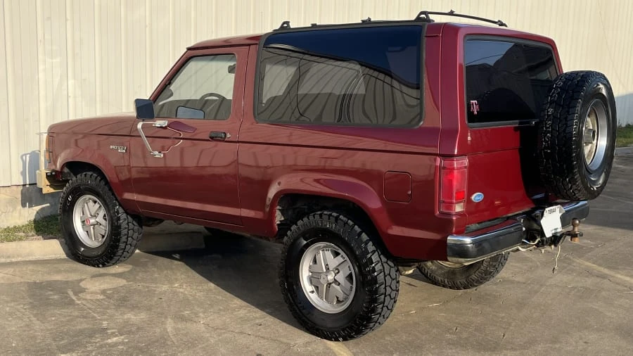 1990 Ford Bronco II - Image 2 of 23