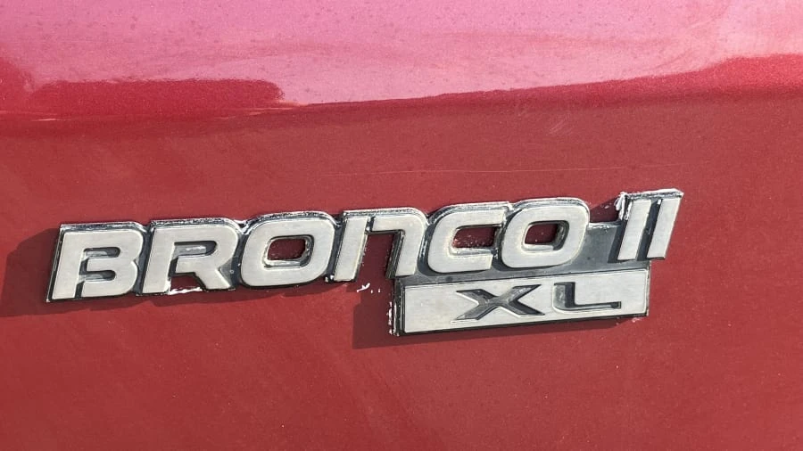 1990 Ford Bronco II - Image 11 of 23