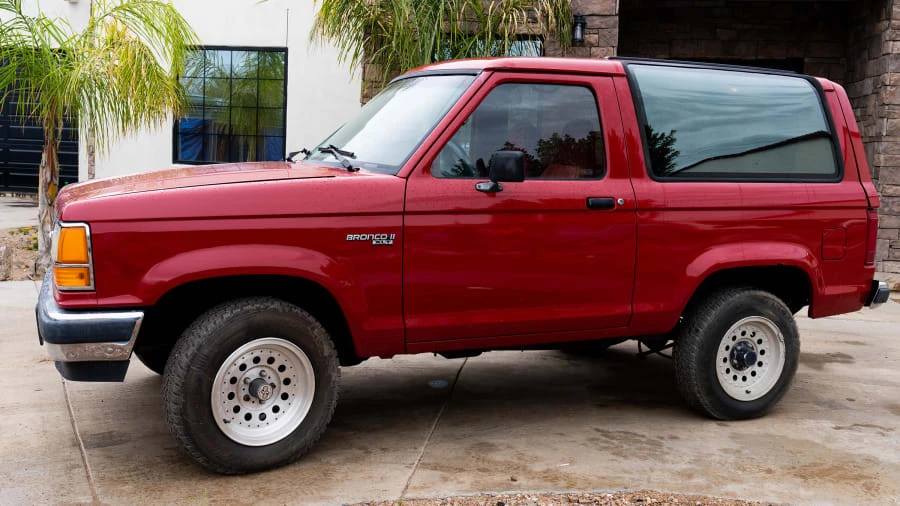 1990 Ford Bronco II - Image 4 of 8