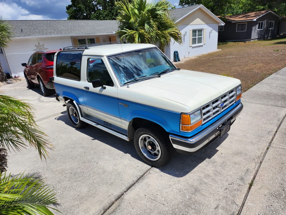 1990 Ford Bronco II - Image 11 of 31