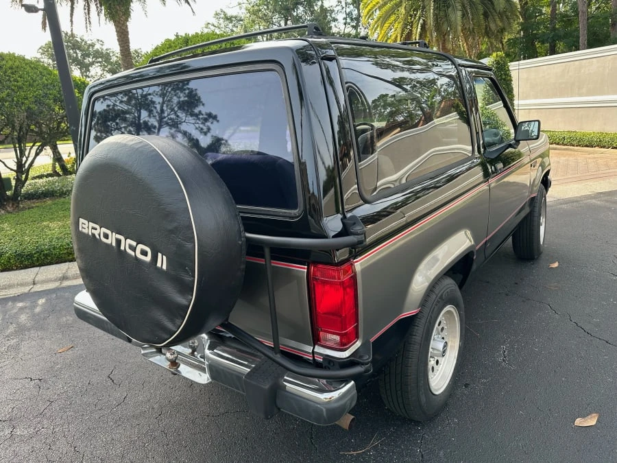 1990 Ford Bronco II - Image 4 of 12