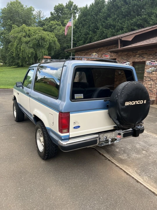 1990 Ford Bronco II - Image 5 of 12