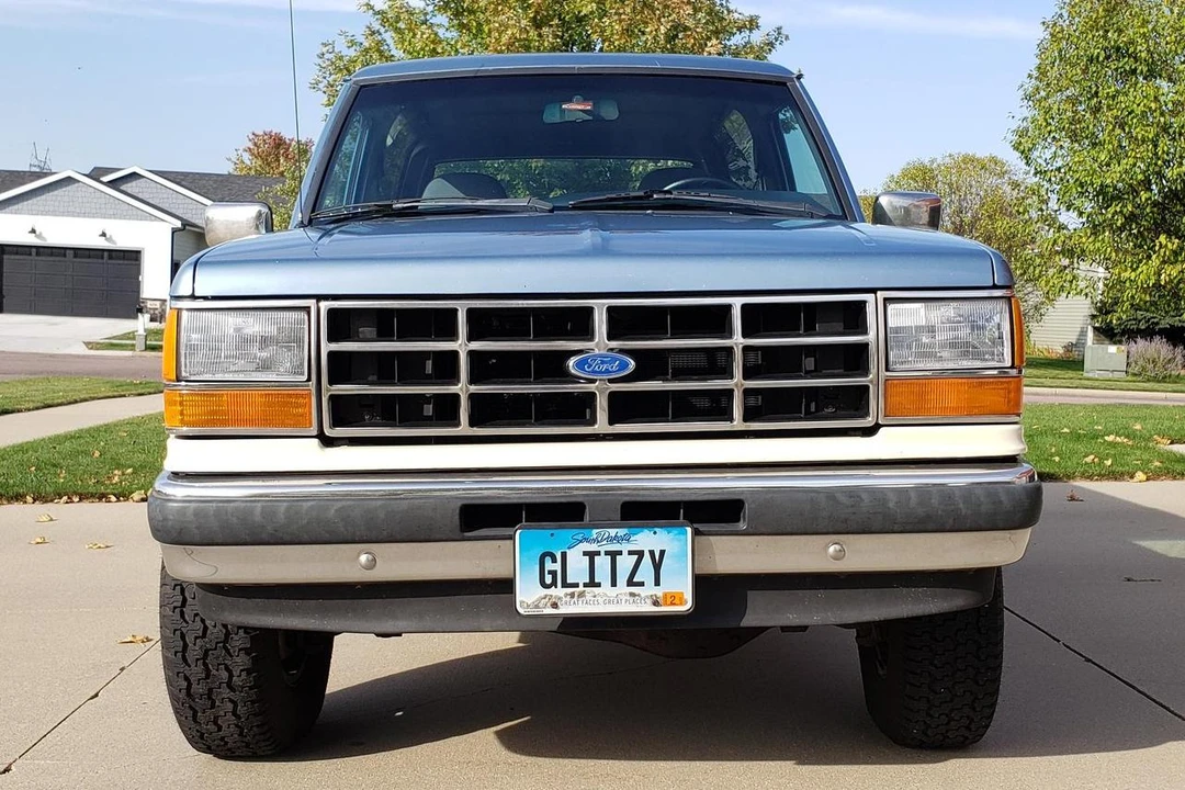 1990 Ford Bronco II - Image 2 of 31