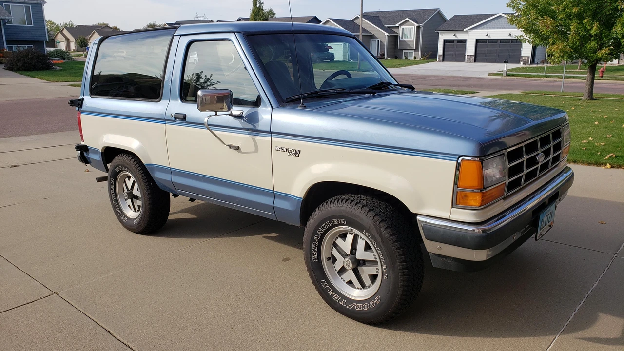 1990 Ford Bronco II - Image 19 of 31