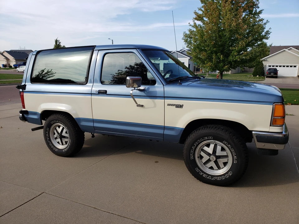 1990 Ford Bronco II - Image 18 of 31