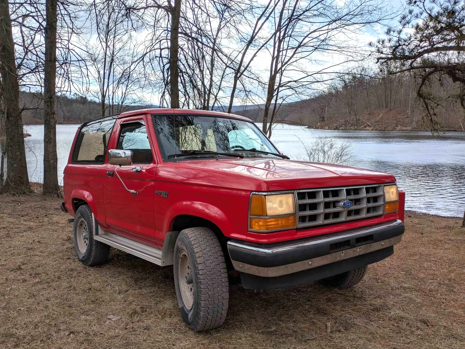 1990 Ford Bronco II - Image 2 of 31