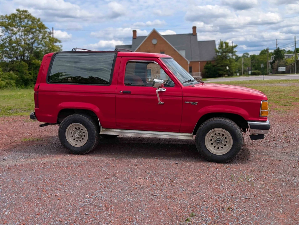 1990 Ford Bronco II - Image 5 of 31