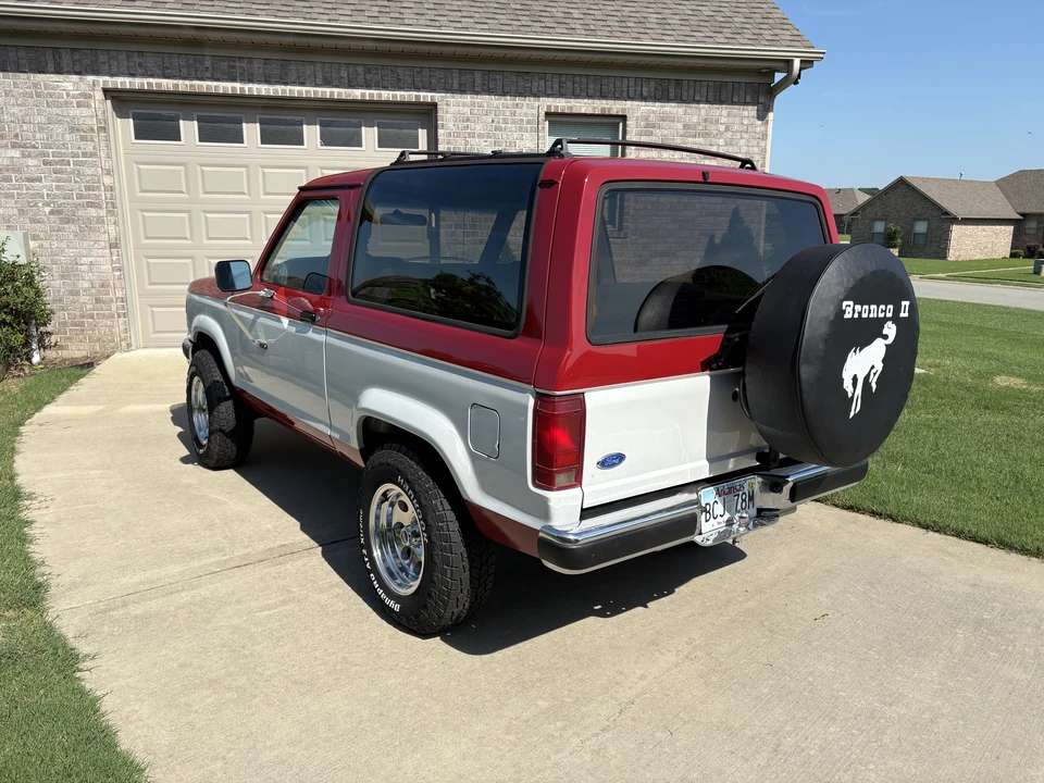 1990 Ford Bronco II - Image 5 of 31