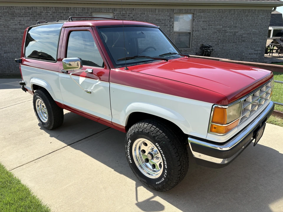 1990 Ford Bronco II - Image 12 of 31