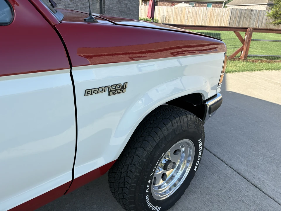 1990 Ford Bronco II - Image 24 of 31