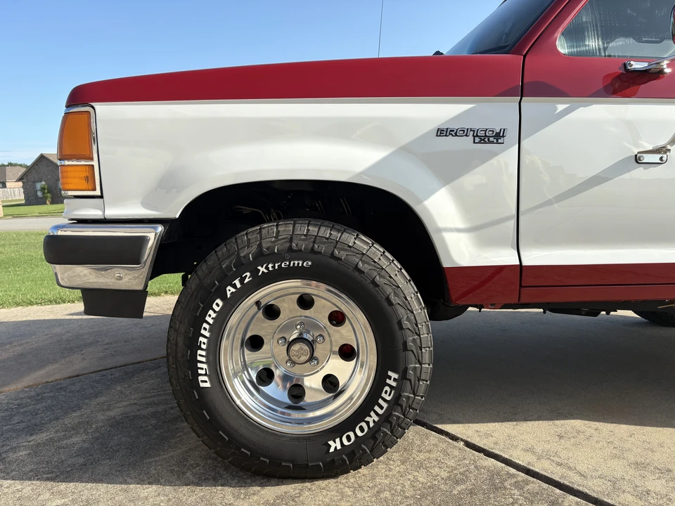 1990 Ford Bronco II - Image 17 of 31