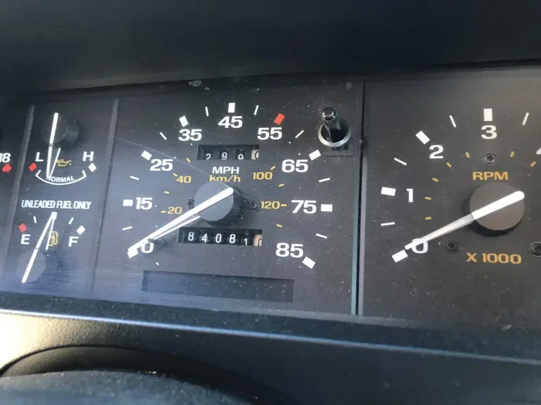 1990 Ford Bronco II - Image 8 of 12