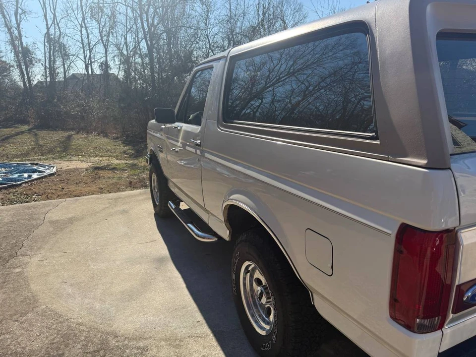 1990 Ford Bronco - Image 2 of 20