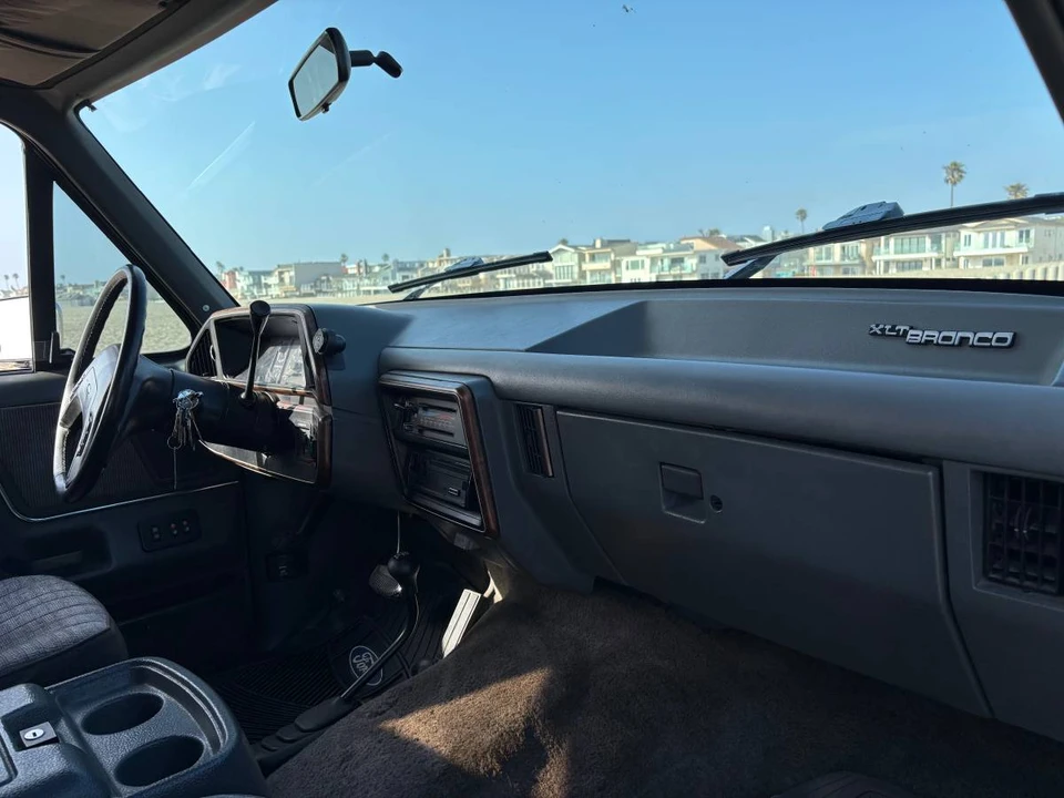 1990 Ford Bronco 4th Gen - Image 5 of 8