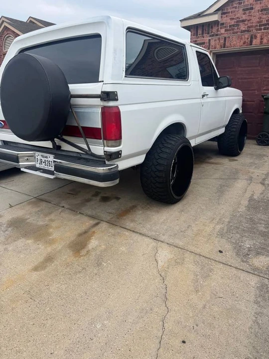 1990 Ford Bronco 4th Gen - Image 5 of 24