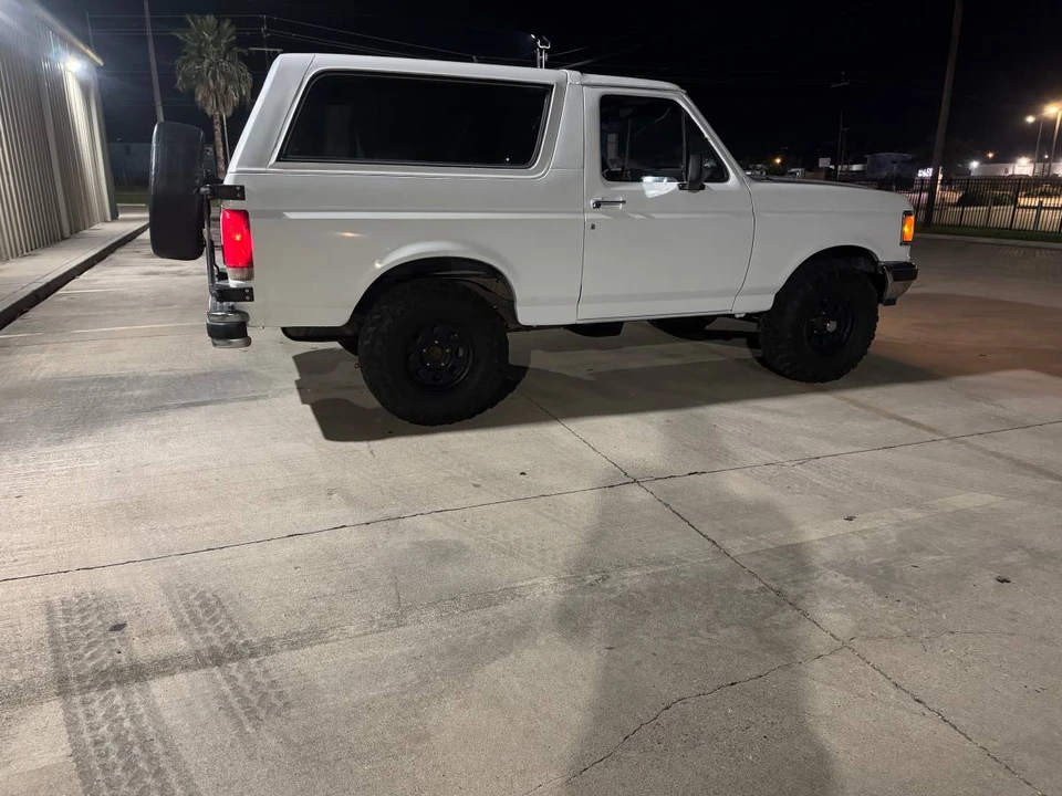 1990 Ford Bronco 4th Gen - Image 13 of 24