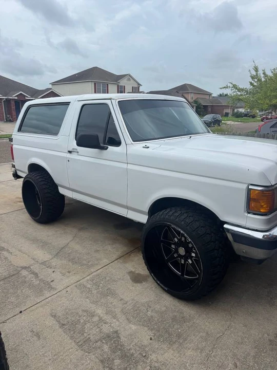 1990 Ford Bronco 4th Gen - Image 23 of 24