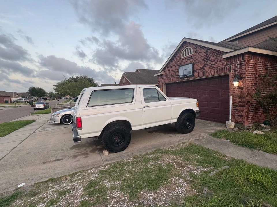 1990 Ford Bronco 4th Gen - Image 19 of 24