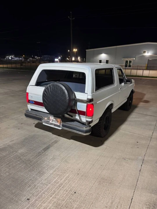 1990 Ford Bronco 4th Gen - Image 4 of 24
