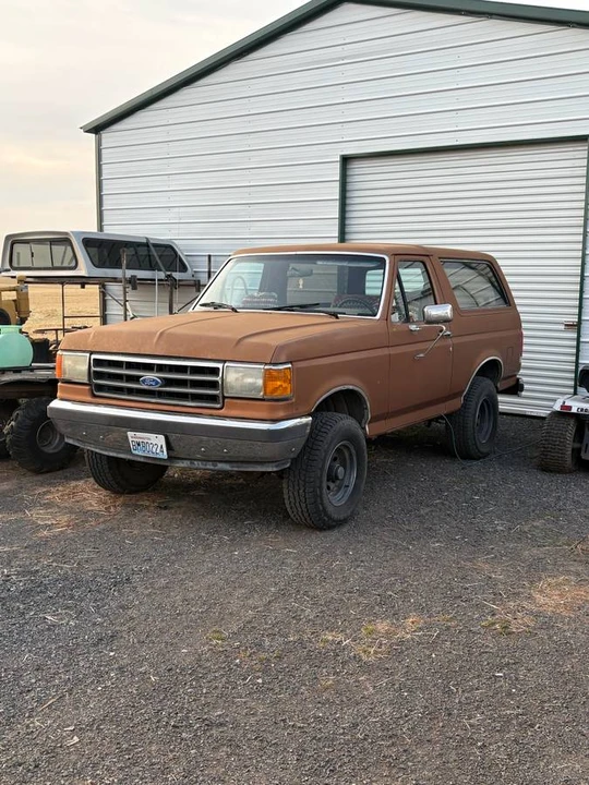 1990 Ford Bronco 4th Gen - Image 2 of 8