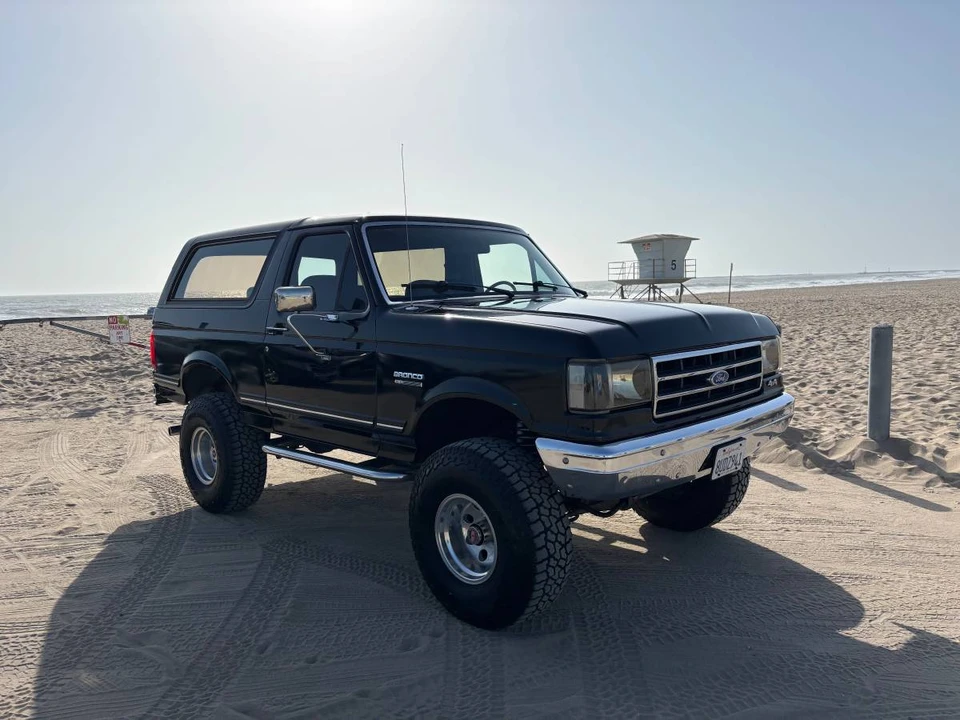 1990 Ford Bronco 4th Gen - Image 3 of 8