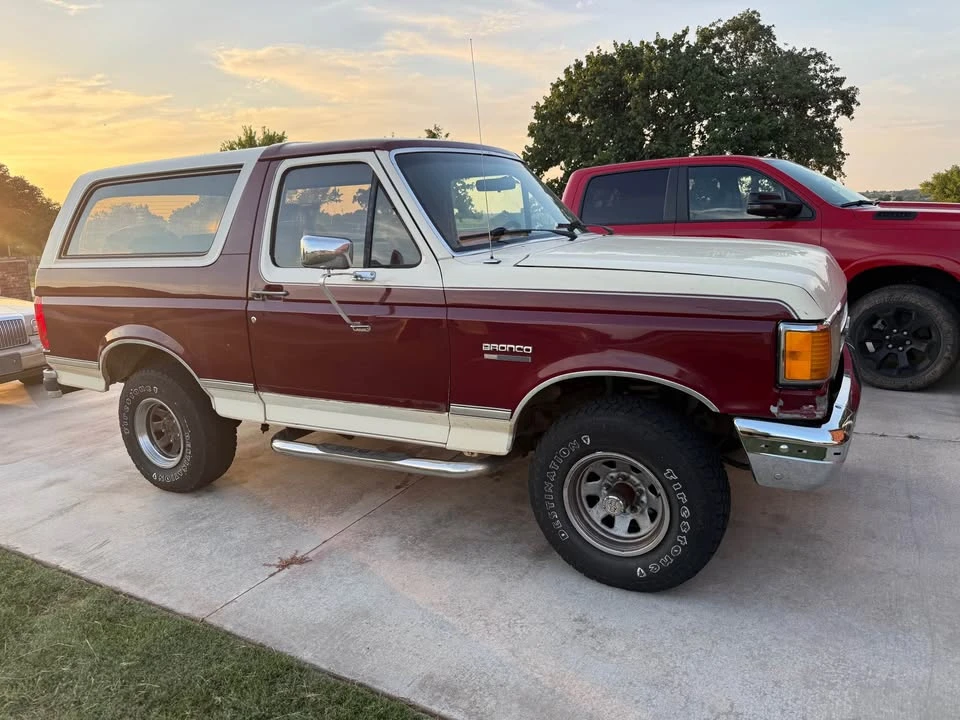 1990 Ford Bronco 4th Gen - Image 3 of 14
