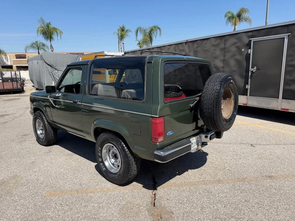 1990 Ford Bronco 4th Gen - Image 3 of 10