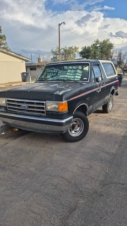 1990 Ford Bronco 4th Gen - Image 2 of 6