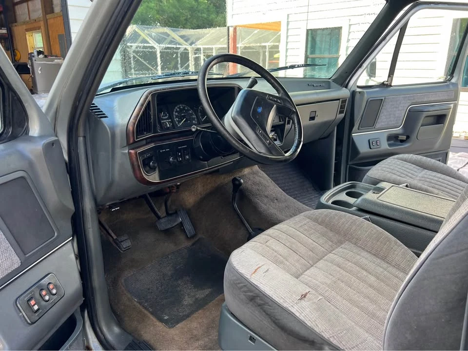 1990 Ford Bronco 4th Gen - Image 16 of 17