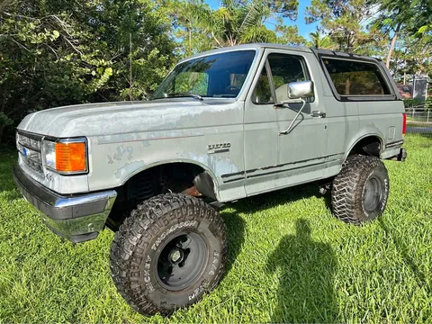1990 Ford Bronco XLT