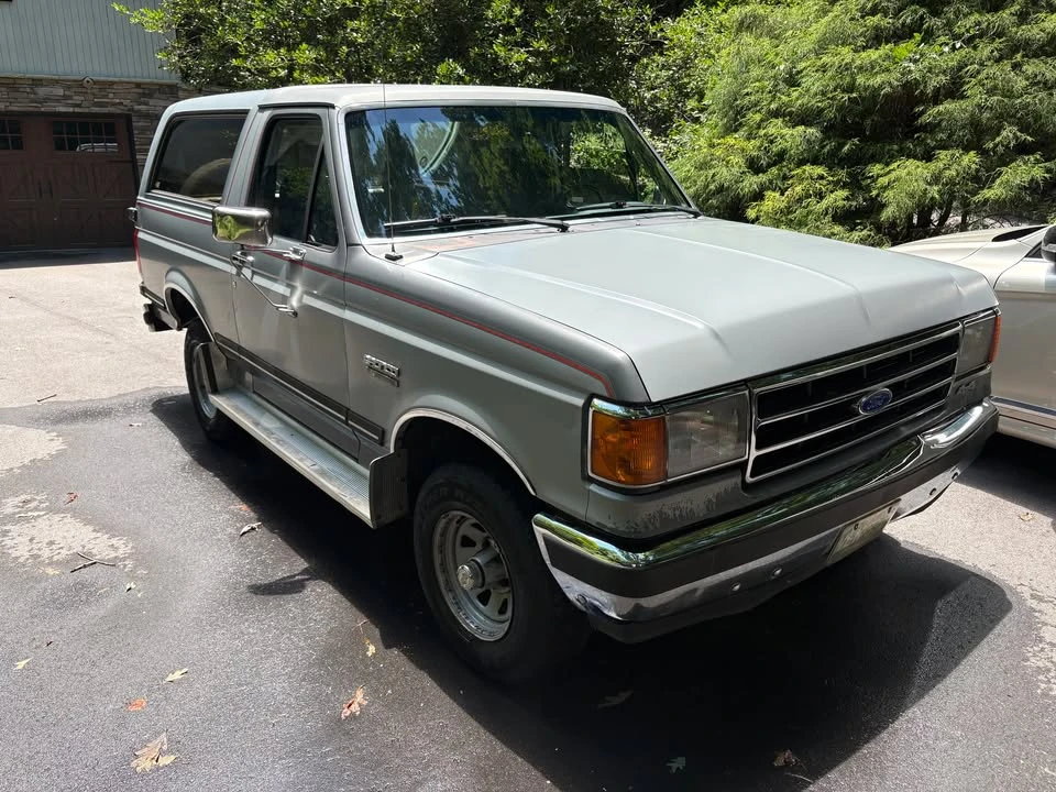1990 Ford Bronco 4th Gen - Image 2 of 7