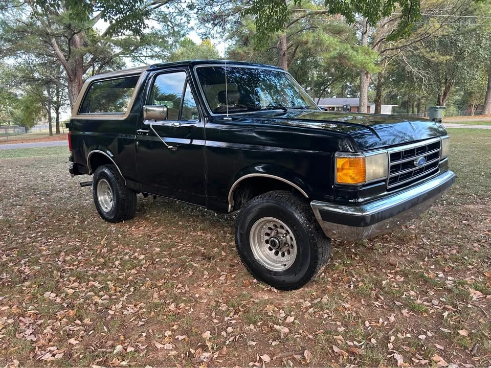 1990 Ford Bronco 4th Gen - Image 2 of 5