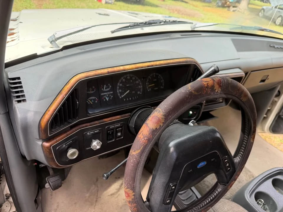 1990 Ford Bronco 4th Gen - Image 7 of 16