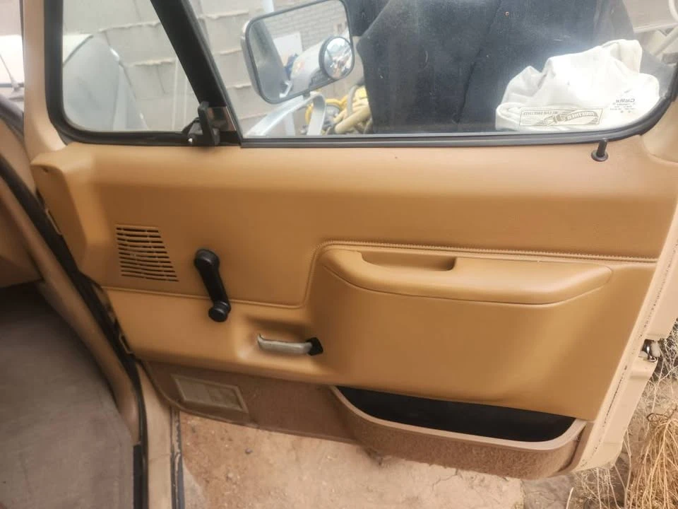 1990 Ford Bronco Sport - Image 10 of 20